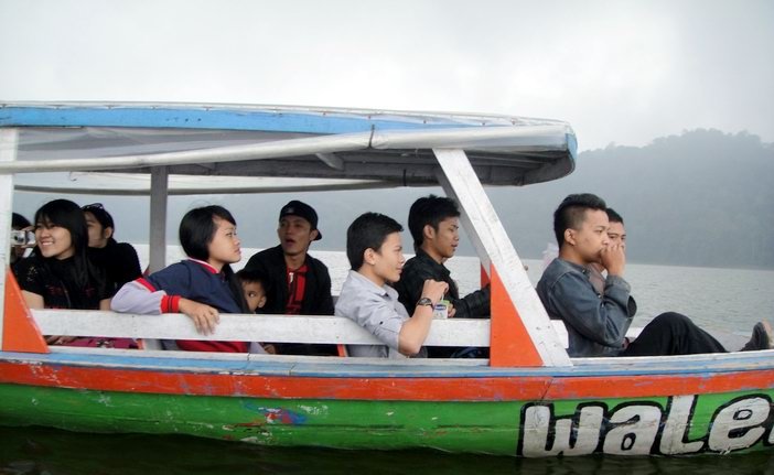 Wisata situ patengan siswa paket c LPK MDC uper kejar paket c